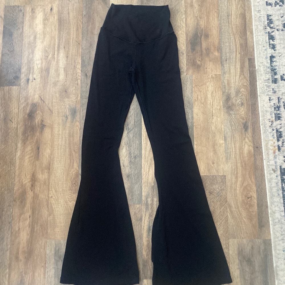 Offline By Aerie Black Flare Leggings Size S